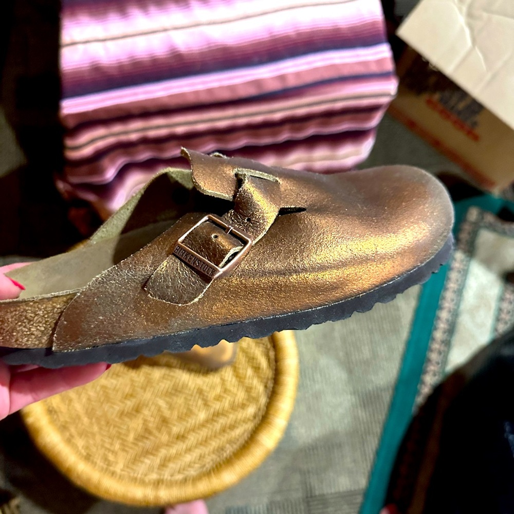 Copper colored Birkenstocks clogs size 39